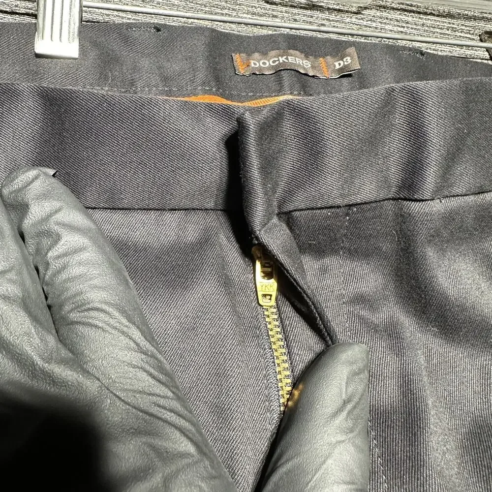 Dockers Pants Men's Size 36x34 Black Sharp Khaki Flat Front D3 618195